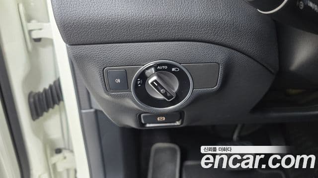 Mercedes-Benz GLA-Class 2018 — Фото 20/20
