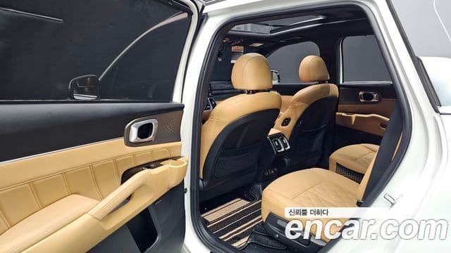Kia Sorento 2021 — Şəkil 19/20