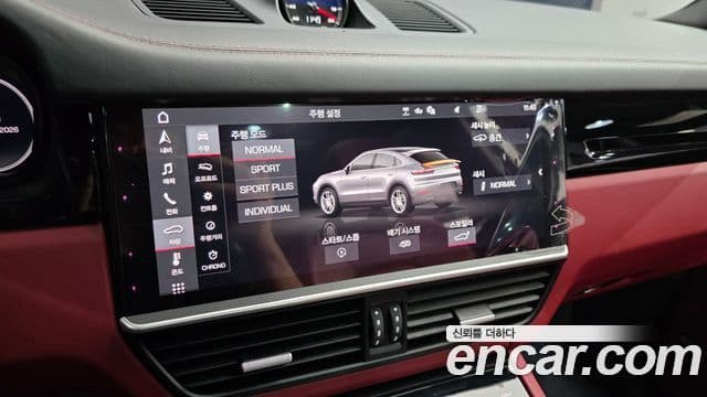 Porsche Cayenne 2020 — ფოტო 16/20