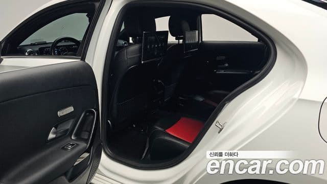 Mercedes-Benz A-Class 2020 — Фото 11/20