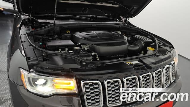 Jeep Grand Cherokee 2020 — Şəkil 6/20