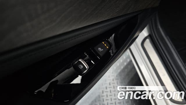 Kia K8 2022 — Şəkil 18/20