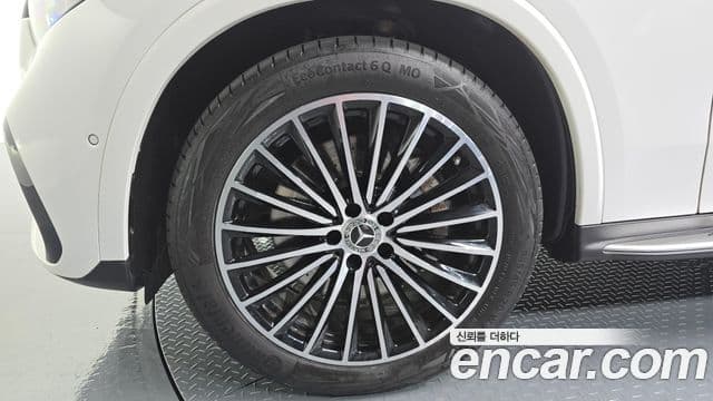 Mercedes-Benz GLC-Class 2025 — Photo 18/31