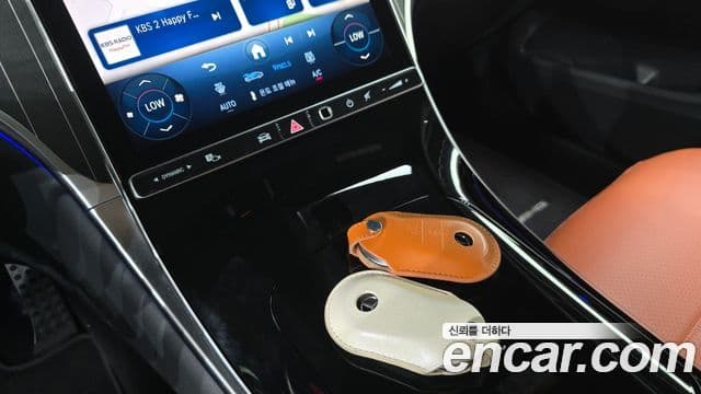 Mercedes-Benz GLC-Class 2025 — Photo 12/31