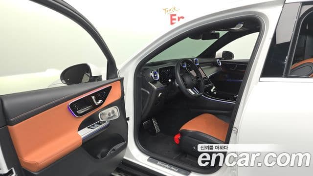 Mercedes-Benz GLC-Class 2025 — Photo 30/31