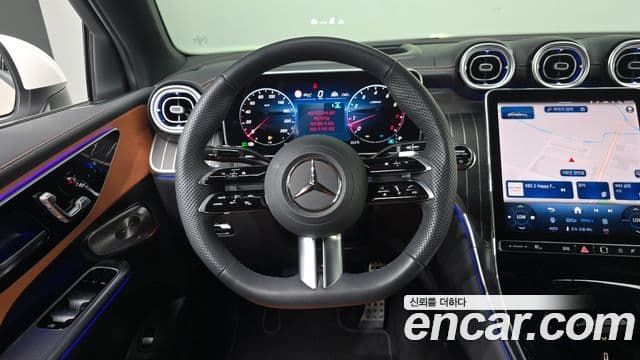 Mercedes-Benz GLC-Class 2025 — Photo 17/31