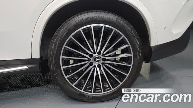 Mercedes-Benz GLC-Class 2025 — Photo 9/31