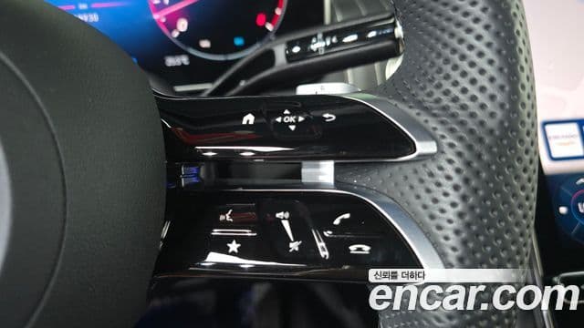 Mercedes-Benz GLC-Class 2025 — Photo 11/31