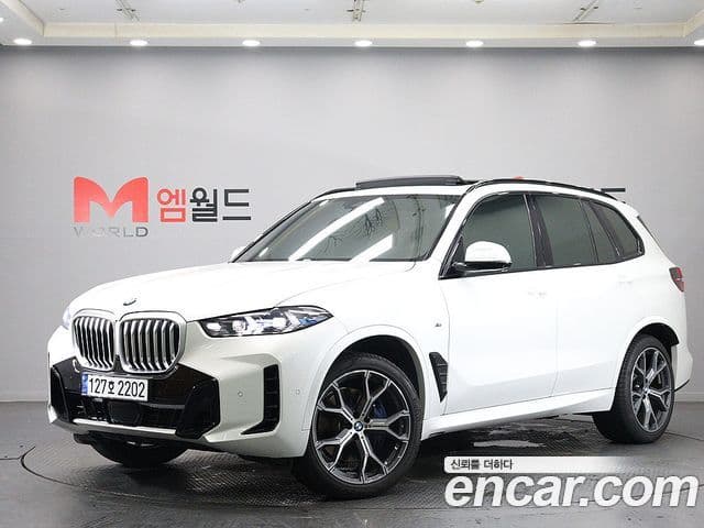 BMW X5 2025 — Фото 9/20