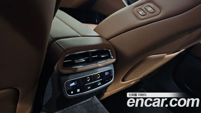 Genesis Electrified G80 2020 — ფოტო 17/20