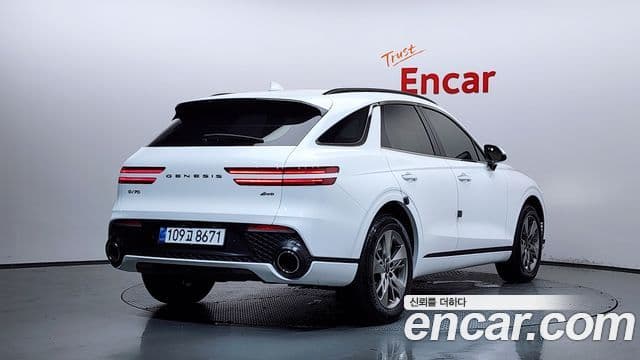 Genesis GV70 2021 — ფოტო 1/20