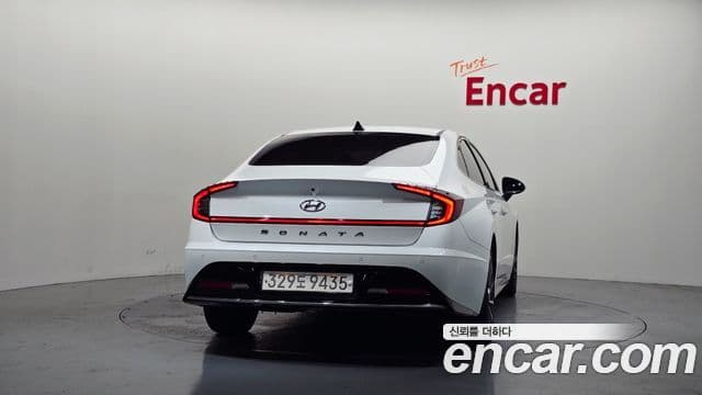 Hyundai Sonata 2021 — Фото 4/20