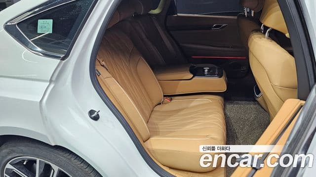 Genesis Electrified G80 2024 — фото 11 из 20