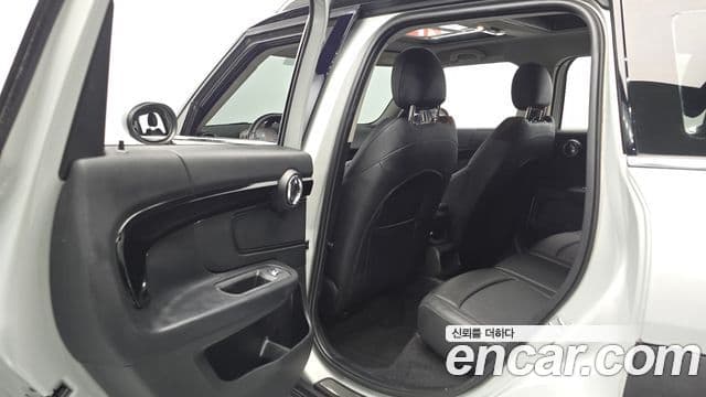 Mini Cooper D Countryman 2021 — Şəkil 11/20