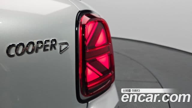 Mini Cooper D Countryman 2021 — Photo 24/34