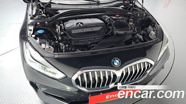 BMW 1 Series 2021 — фото 6 из 20