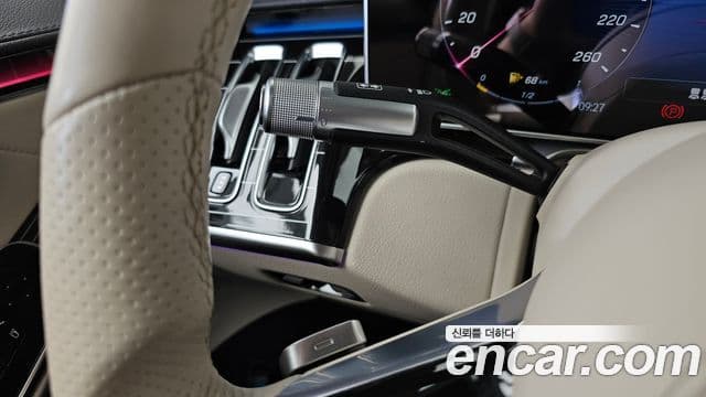 Mercedes-Benz S-Class 2022 — Photo 5/36