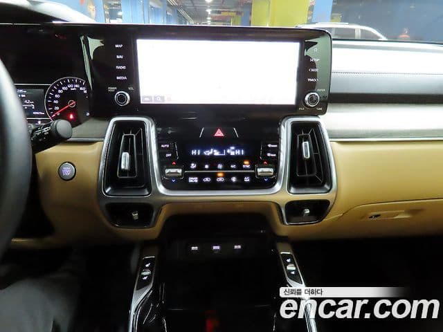 Kia Sorento 2021 — Фото 12/20