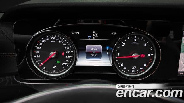 Mercedes-Benz E-Class 2018 — фото 8 из 20