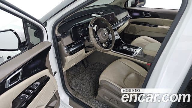 Kia Carnival 2021 — ფოტო 10/20
