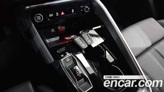 Audi Q5 2025 — фото 9 из 20