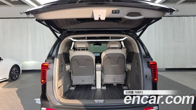 Kia Carnival 2024 — фото 20 из 20