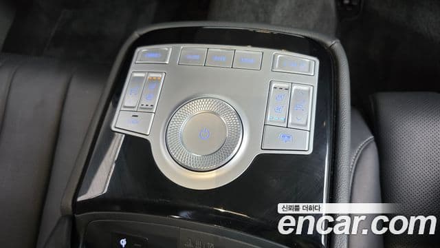 Genesis Electrified G80 2021 — Şəkil 19/20