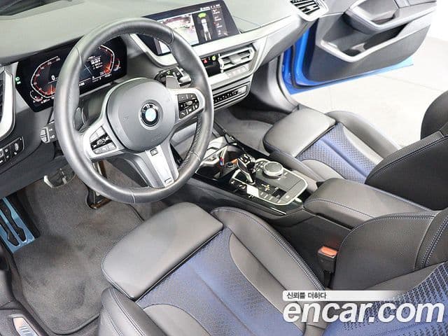 BMW 1 Series 2024 — Фото 16/20