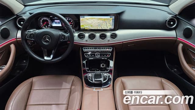 Mercedes-Benz E-Class 2018 — ფოტო 7/20