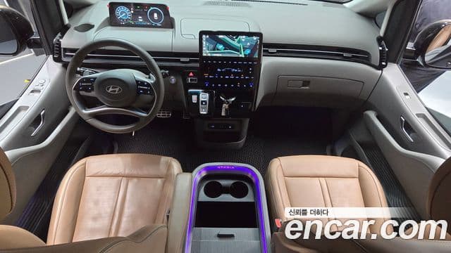 Hyundai Staria 2024 — ფოტო 6/20