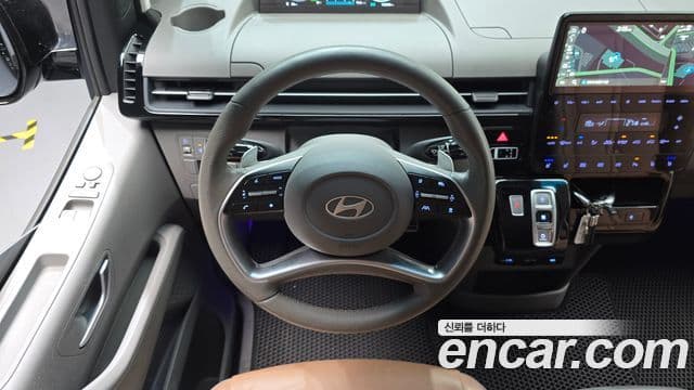 Hyundai Staria 2024 — фото 12 из 20
