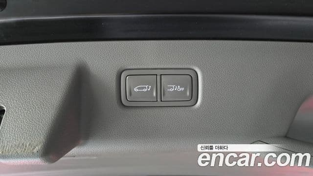 Hyundai Staria 2024 — ფოტო 19/20