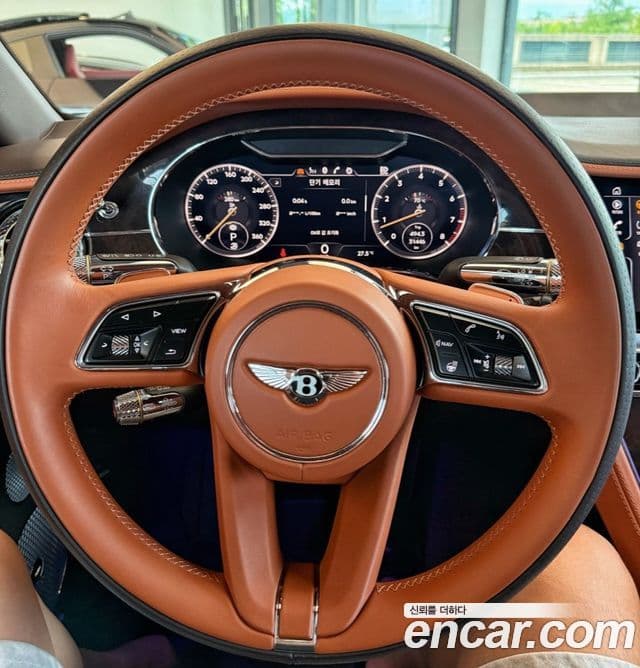 Bentley Continental GT 2021 — ფოტო 4/13