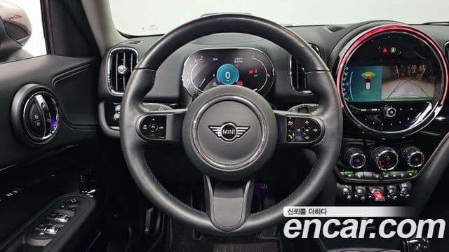 Mini Cooper Countryman 2023 — Фото 13/20