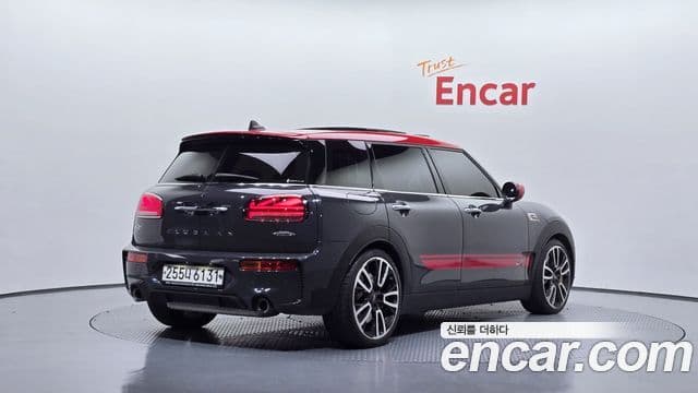 Mini Cooper S Clubman 2020 — фото 2 из 20