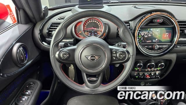 Mini Cooper S Clubman 2020 — фото 13 из 20