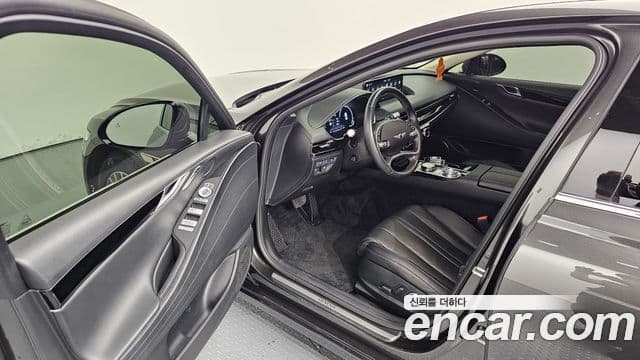 Genesis Electrified G80 2023 — ფოტო 10/20