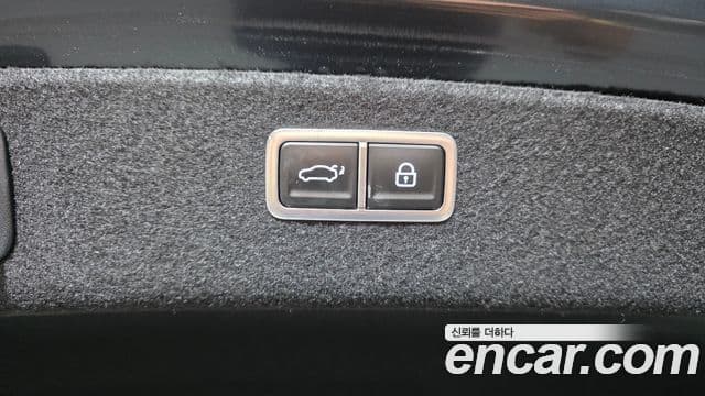 Genesis Electrified G80 2023 — ფოტო 17/20