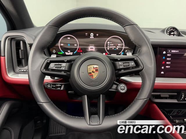 Porsche Cayenne 2024 — ფოტო 5/20