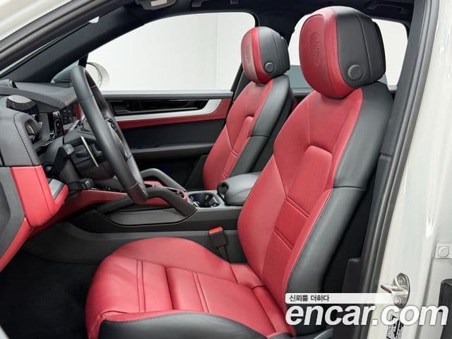 Porsche Cayenne 2024 — ფოტო 9/20