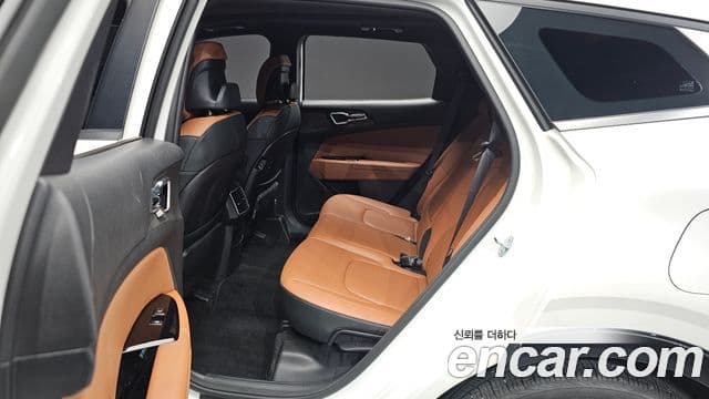 Kia Sportage 2023 — ფოტო 12/20