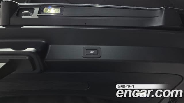 Land Rover Range Rover Sport 2025 — Photo 16/38