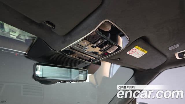 Land Rover Range Rover Sport 2025 — Photo 38/38