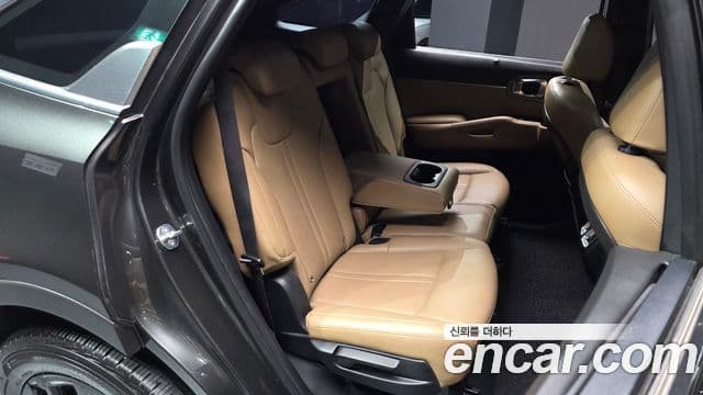 Kia Sorento 2023 — фото 12 из 20