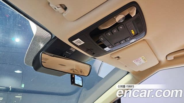 Kia Carnival 2021 — фото 20 из 20