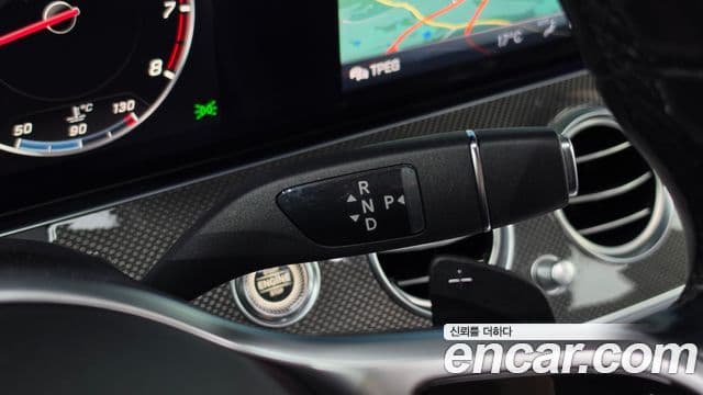 Mercedes-Benz E-Class 2020 — фото 9 из 20