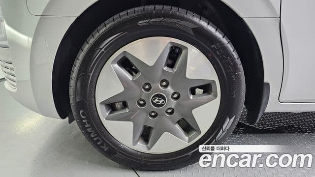 Hyundai Staria 2024 — ფოტო 5/20