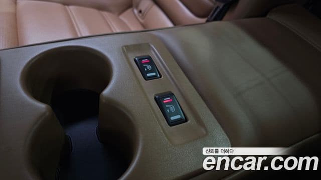 Renault Samsung SM6 2022 — Фото 19/20