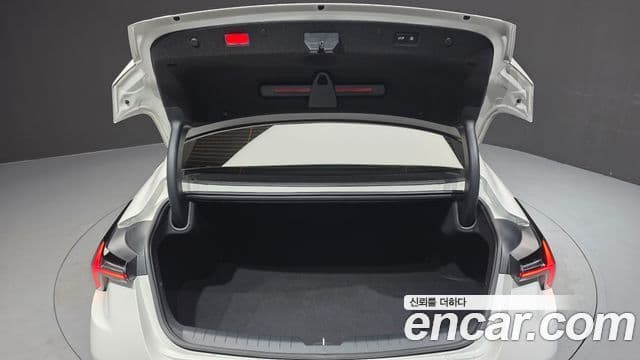 Kia K8 2025 — фото 17 из 20