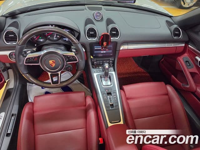 Porsche 718 Boxster 2023 — фото 8 из 20